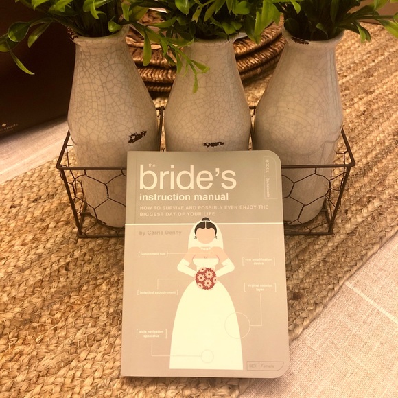 Barnes & Noble Other - 🎉3/$15 Item🎉 Cute Bride Handbook